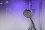 Platinum DZ961F8 White 2-Person Steam Shower R Hand Design MSRP $7035.00